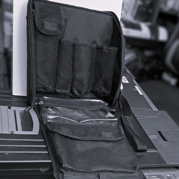 Genuine Roots Crossbody Travel Bag Unisex - Picture 5 of 5